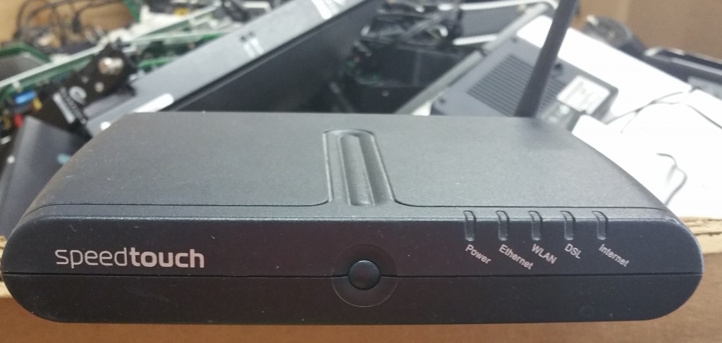 Speedtouch ADSL Wireless G Modem Front